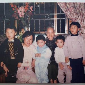 纸上无字有泪痕