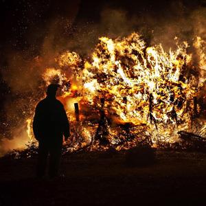 Die Tonight (feat. Nina Hart)