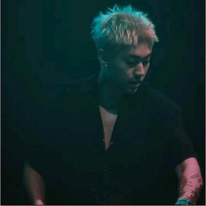 放不下你又不敢打扰你