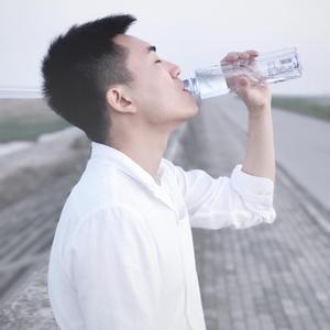 男孩别哭（翻自 海龟先生）