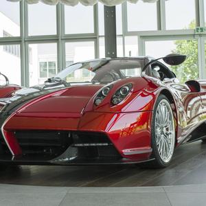 0agani Utopia Auto de Lujo
