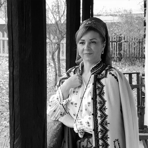 Hai Sa Fugim In Lume