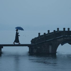 寒夜空巷的遗憾