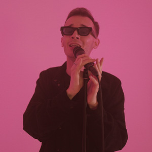 Рожевий світер