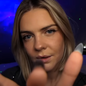 Carillons De Coquillages, Tapotement Du Bois & Mousse De Douche