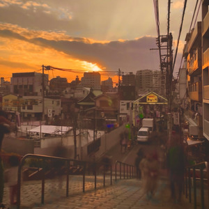 夕焼け空の向こうに