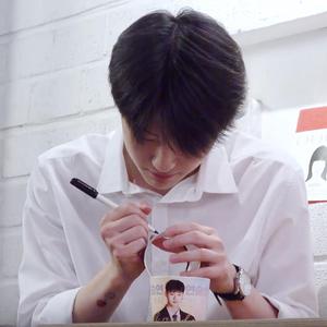 FLASH (Solo Ver)（翻自 X1 (엑스원)）