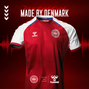 Der er et yndigt land (Live)