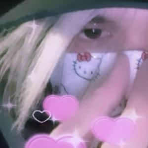 plz don't cry (feat. Kid Trash) (Rawr xD edit)