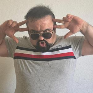 Beni böyle biraktin gittin sen