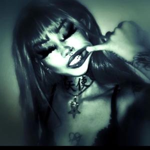 dïrtyh0e! (feat. Dwan)