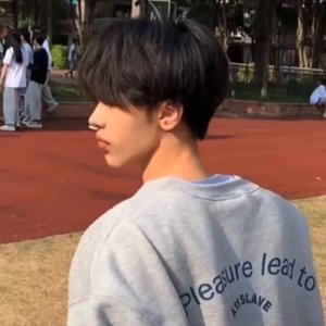 只想给你写首情歌