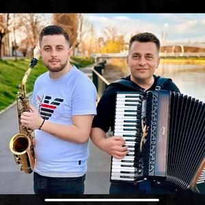 Sax & Acordeon