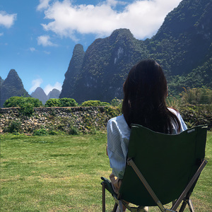 爱你（我闭上眼睛贴着你心跳呼吸）