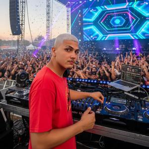 POSSO ATÉ NÃO TE DAR FLORES