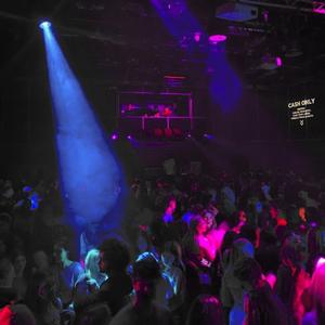 Oui Oui (Slowed + Reverb)