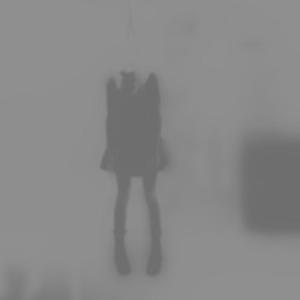 - 我 活 在 光 從 未 來 過 的 地 方 -