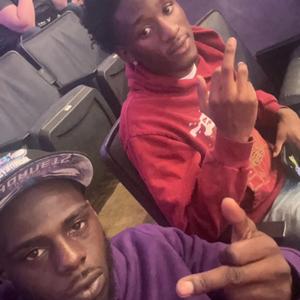 Who i am (feat. Dagotcash) (Radio Edit)