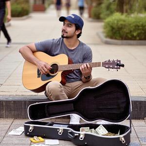 กีต้าร์สัญจร