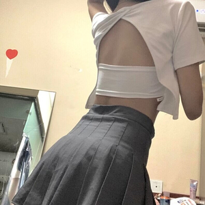 低头点烟 抬头殺