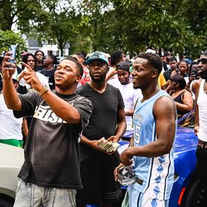 Carolina Flow (feat. Trap Dickey)