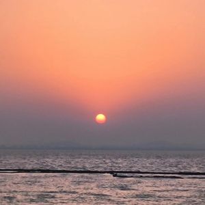 1Month Luv(Prod.by Gr33nart Beats)