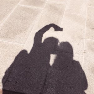 我一个人陪我一个人