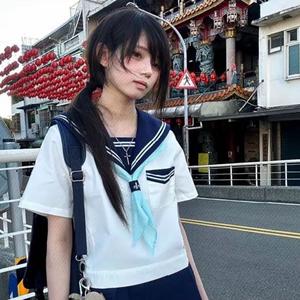 最好的爱是给你力量做自己