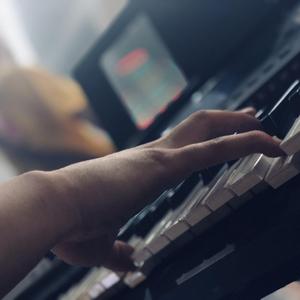 Hch相守 - 不待 Mp3