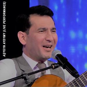 Ay Yanarym (Live Performance)