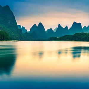 你在着迷雾中迷失