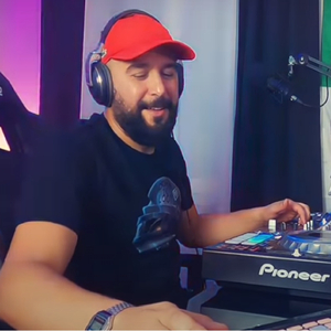 Fi Galbi Hiya (Remix)