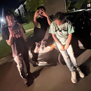 bandup shit (feat. Mikemikeisland)