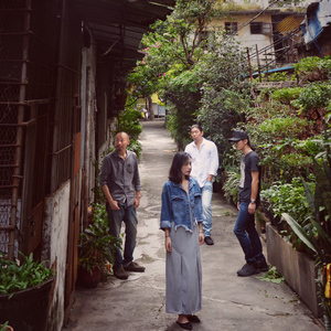 破败郊区的月亮