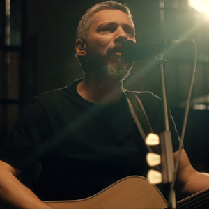 Ektos Topou Kai Xronoy (Live)