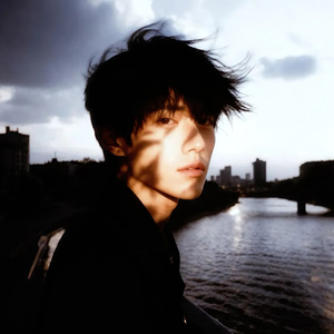 这座城市终于飘雪