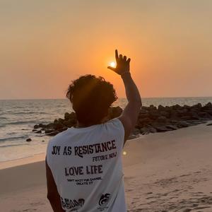 LOVE LIFE