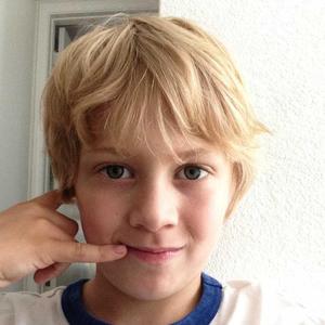 Whistles of the Charm (feat. chamberecho & The White House Oval Office)