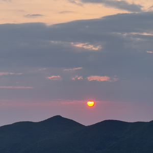 金山银山