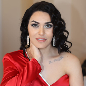 შენი სიყვარული მჭირს