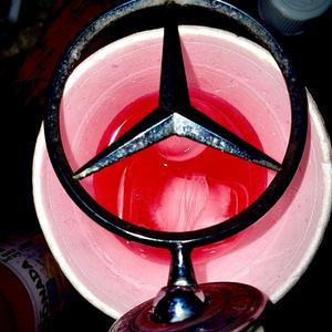 SUBSTANCIA (feat. YNXEF)