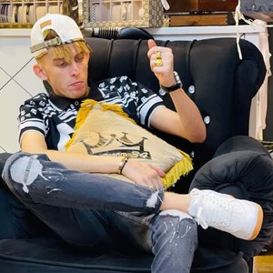 L3achra 3andha Takmel (Malki Kalba)