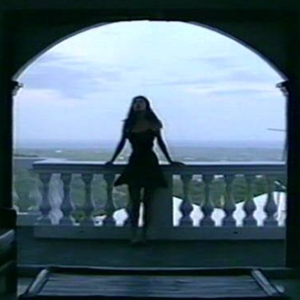 君を利用させて…君の愛を利用させて…今夜だけ