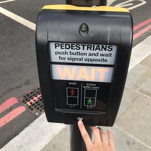 长安区郊外的下雨天