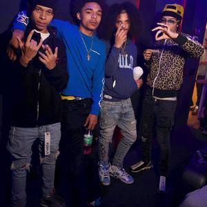 Streetz (feat. JayKlickin & 83baby)