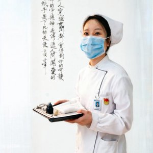《白衣守望》