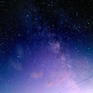 沙海与蓝天的相遇