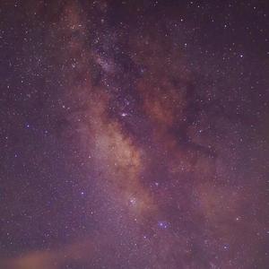 银河下的浪漫（耳朵怀孕版）