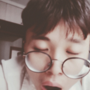 光明（翻自 何喜春）