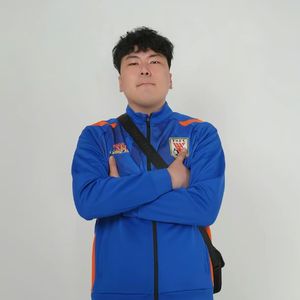 ''轨道飞虎''华云龙 X Rich4ever X APMOZART 钢琴孟菲斯Type Beat